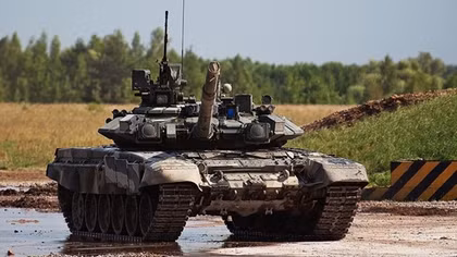Quân đội Iraq tiếp nhận hàng chục siêu tăng T-90S của Nga