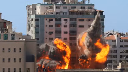 Israel hé lộ vụ không kích phá tòa soạn báo ở Gaza