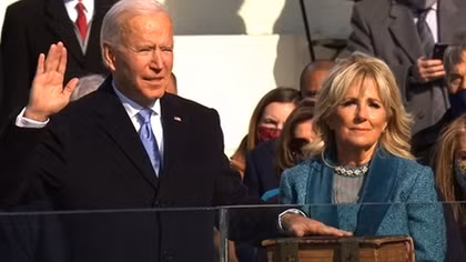 (NÓNG TUẦN QUA) Tân Tổng thống Joe Biden nhậm chức; gần 100 triệu ca COVID-19