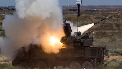 Pantsir-S1 Nga bắn nổ tung UAV tấn công sân bay Hmeymim
