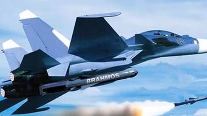 Siêu tên lửa nhanh nhất thế giới BrahMos lần đầu khai hỏa từ máy bay Su-30