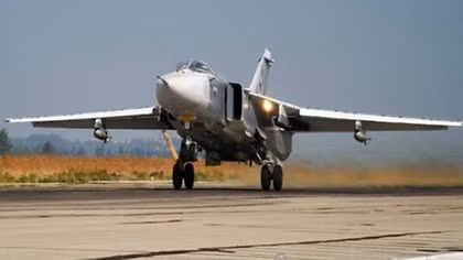 Cường kích Su-24 Nga bị tố "phá đám" họp báo của Thủ tướng Tây Ban Nha