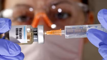 Nga có vội vã khi cấp phép vaccine Sputnik V ngừa COVID-19?