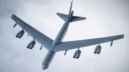 Lo Nga vượt mặt, Mỹ khoe video B-52H mang tên lửa siêu vượt âm 
