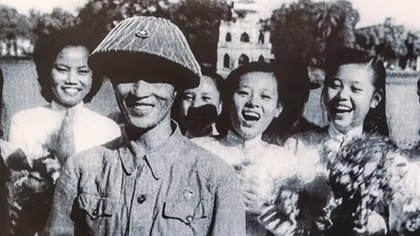 Có một Hà Nội vỡ oà hạnh phúc ngày đón đoàn quân Giải phóng 