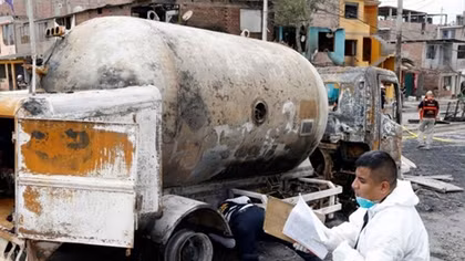 Nổ xe bồn chở gas gần khu dân cư làm 8 người thiệt mạng