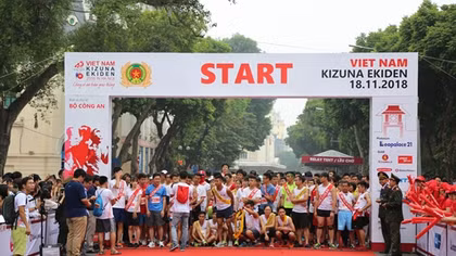 800 VĐV tham gia Giải chạy tiếp sức Kizuna Ekiden 2018- "Chạy vì An toàn giao thông"