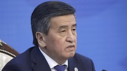 Tổng thống Kyrgyzstan từ chức
