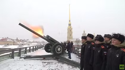 Tổng thống Putin lần đầu tiết lộ về nghề nghiệp trong quá khứ