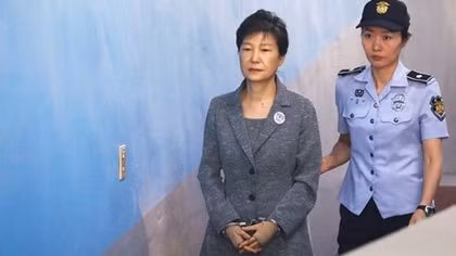 Park Geun-hye: Từ nữ "Tổng thống 5 nhất” đến phạm nhân sau song sắt nhà tù