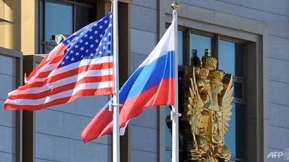 Cố vấn ông Trump bí mật đến Nga trước tin đồn thượng đỉnh Putin-Kim