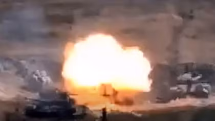 Azerbaijan tuyên bố phá hủy “rồng lửa” S-300 của Armenia