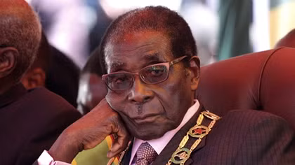 Tổng thống Zimbabwe chính thức từ chức sau 37 năm cầm quyền