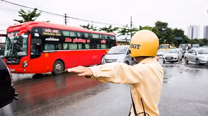 Kiên quyết xử lý xe khách vi phạm, đảm bảo giao thông thông suốt cửa ngõ phía Nam Thủ đô