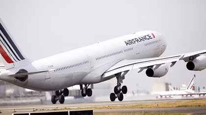 Airbus A340 báo động, hạ độ cao khẩn cấp khi bay qua Iran