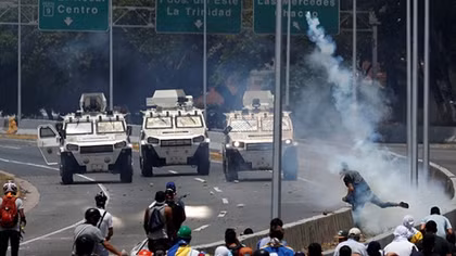 Tổng thống Venezuela nêu rõ tên kẻ đứng sau cuộc đảo chính của Guaido