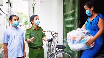 Thiết thực và ý nghĩa mô hình “Phiên chợ 0 đồng” của Công an TP Long Xuyên
