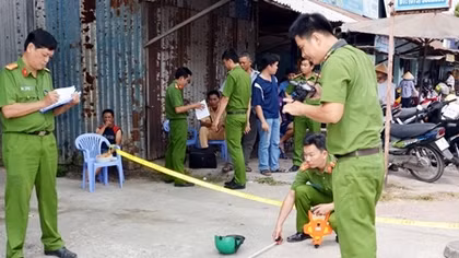 Phát hiện bị can giết người tử vong trong tư thế treo cổ
