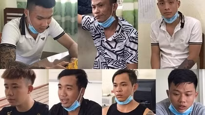 "Khóa tay" 7 đối tượng mang cả hung khí đi đòi nợ