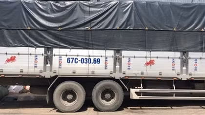 Thu giữ hơn 800.000 khẩu trang y tế không rõ nguồn gốc