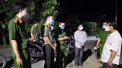Công an vùng biên đảm bảo tốt ANTT trong mùa dịch