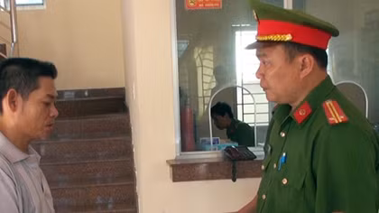 Khởi tố, bắt tạm giam đối tượng giết chết vợ cùng "người tình" tại chòi vịt