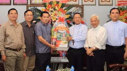 Giám đốc Công an tỉnh An Giang thăm và chúc mừng Lễ Giáng sinh