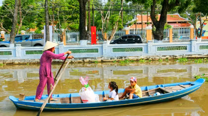 Ấm áp tình Xuân với bà con nghèo vùng đất Hậu Giang