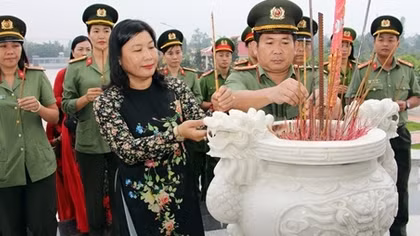 Công an An Giang với nhiều hoạt động đền ơn đáp nghĩa