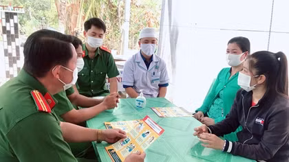 Tuổi trẻ Công an quê hương Bác Tôn “làm hết việc chứ không hết giờ”
