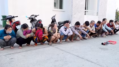 Triệt phá sới bạc, thu giữ gần 100 triệu đồng