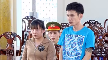 Cặp tình nhân mua bán ma túy lĩnh 32 năm tù