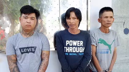 Bắt 3 đối tượng cưỡng đoạt tài sản của khách hành hương