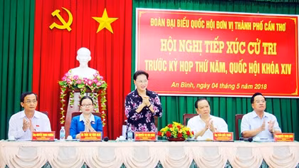 Chủ tịch Quốc hội giải đáp nhiều vấn đề nóng với cử tri Cần Thơ