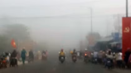 Sương mù xuất hiện dày đặc ở Cần Thơ