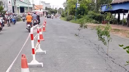 Sạt lở bờ sông Hậu đe dọa Quốc lộ 91