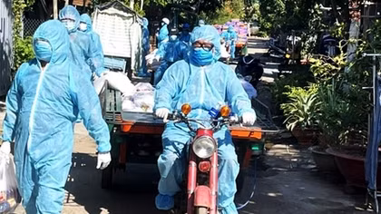 Đại đội truy vết Công an vào điểm “nóng” khoanh vùng, dập dịch