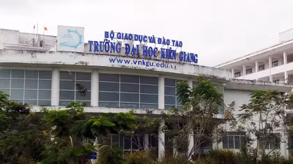 Trường Đại học Kiên Giang “nợ” học bổng sinh viên hơn 500 triệu đồng