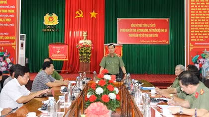 Thứ trưởng Lê Tấn Tới kiểm tra công tác tại Tây Nam Bộ