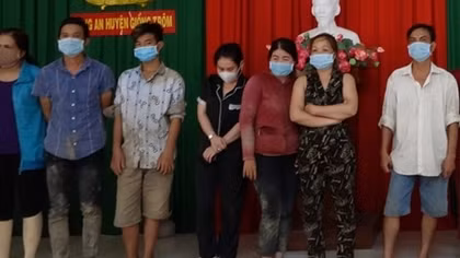 21 đối tượng nam nữ sát phạt tại sòng bạc quy mô hàng trăm triệu đồng