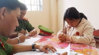 Nữ nhân viên bưu điện tham ô hơn 2,3 tỷ đồng