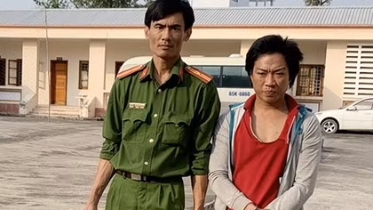 Tạm giữ thanh niên say rượu chống người thi hành công vụ