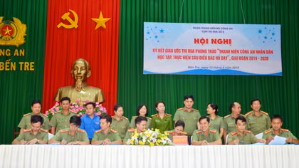 Đoàn Thanh niên Cụm thi đua số 8 – Bộ Công an ký kết giao ước thi đua