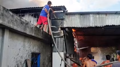 Cháy rụi kho mắm cá linh, thiệt hại trên 500 triệu đồng