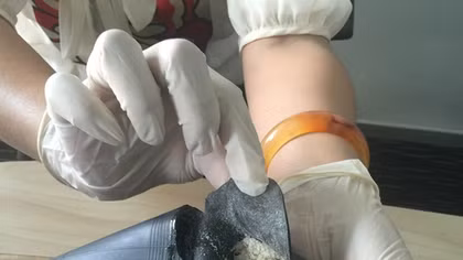 4,5 kg ma túy nhồi trong săm xe máy chuẩn bị... bay