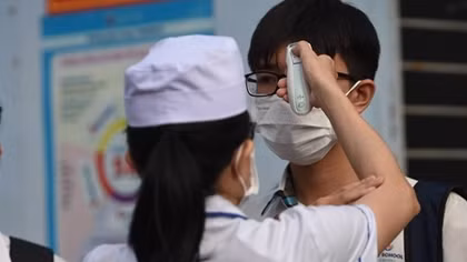 Phòng dịch nghiêm ngặt trong ngày thi tuyển sinh lớp 10 