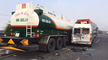Tai nạn liên hoàn trên cao tốc do khói từ đốt cỏ ven đường