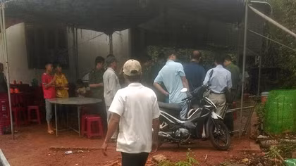 Đôi vợ chồng tử vong bí ẩn khi căn nhà bốc cháy
