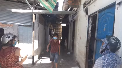 Người đàn ông bán vé số chết bí ẩn trong phòng trọ