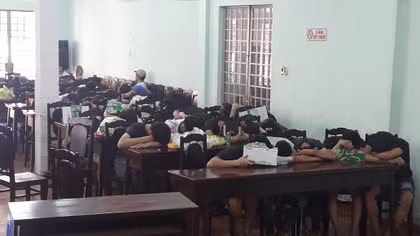 71 thanh niên "phê" ma túy trong quán karaoke lúc rạng sáng